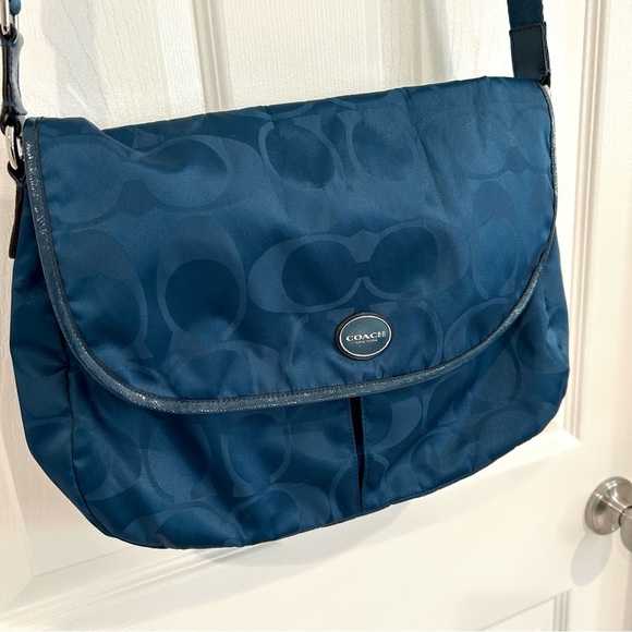 Coach Navy Crossbody Bag - Picture 2 of 16